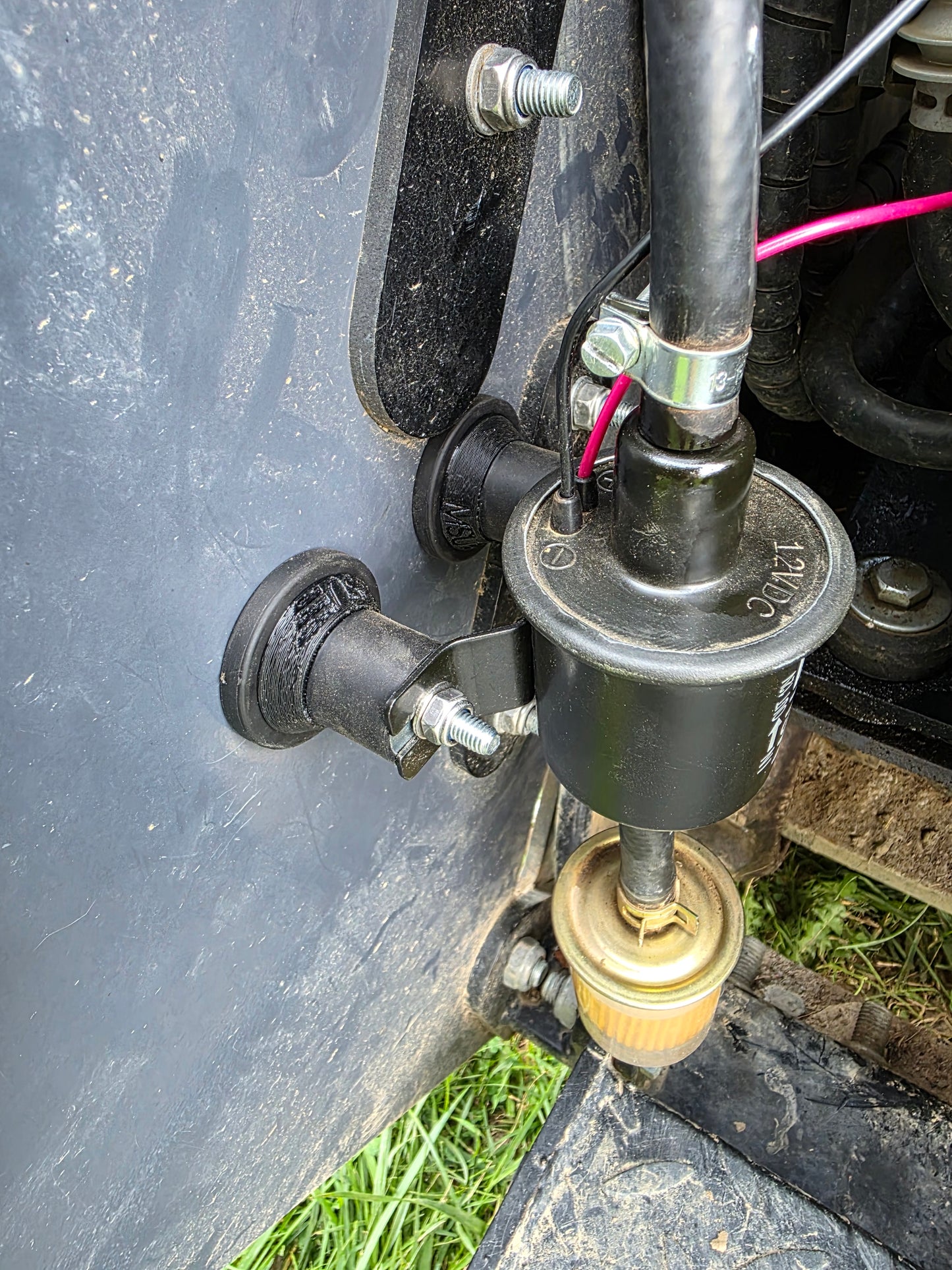 Electric Fuel Pump Magnetic Mounting Set